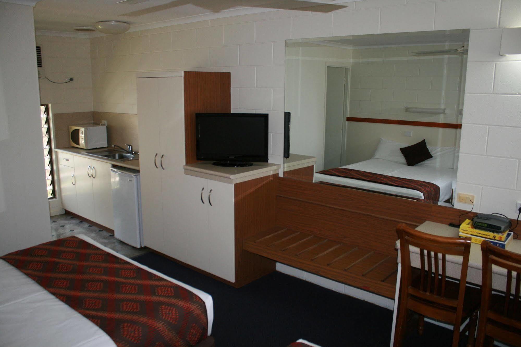 Billabong Lodge Motel Townsville Kültér fotó